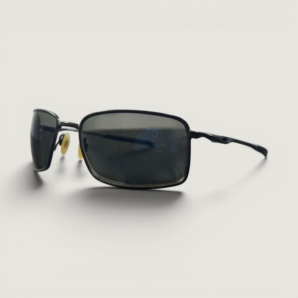 Oakley SQUARE WIRE Shiny Black with Black Iridium Lens Sunglasses 4075-13